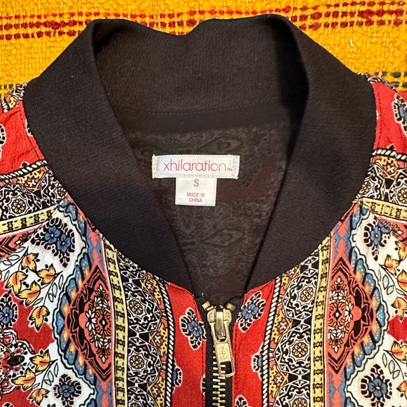 Patterned Bomber Jacket - Picture 3 of 6